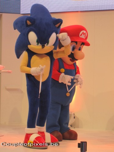 gamescom 2011,photos,insolite,cosplay, mario, sonic