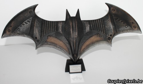 kit presse,batman,batman arkham origins,warner,batarang